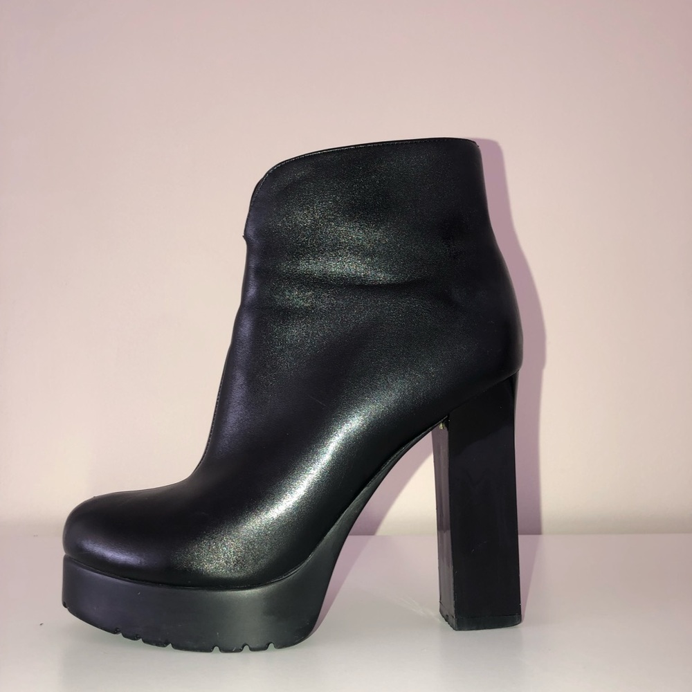 Platform Black heels